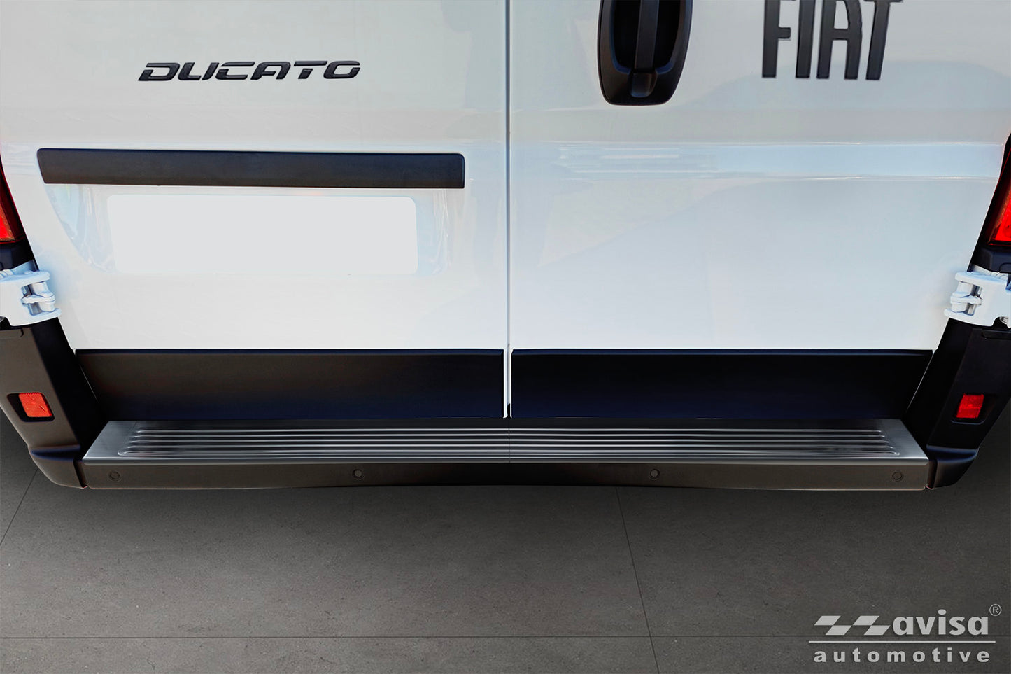 protector de parachoques trasero FIAT DUCATO negro