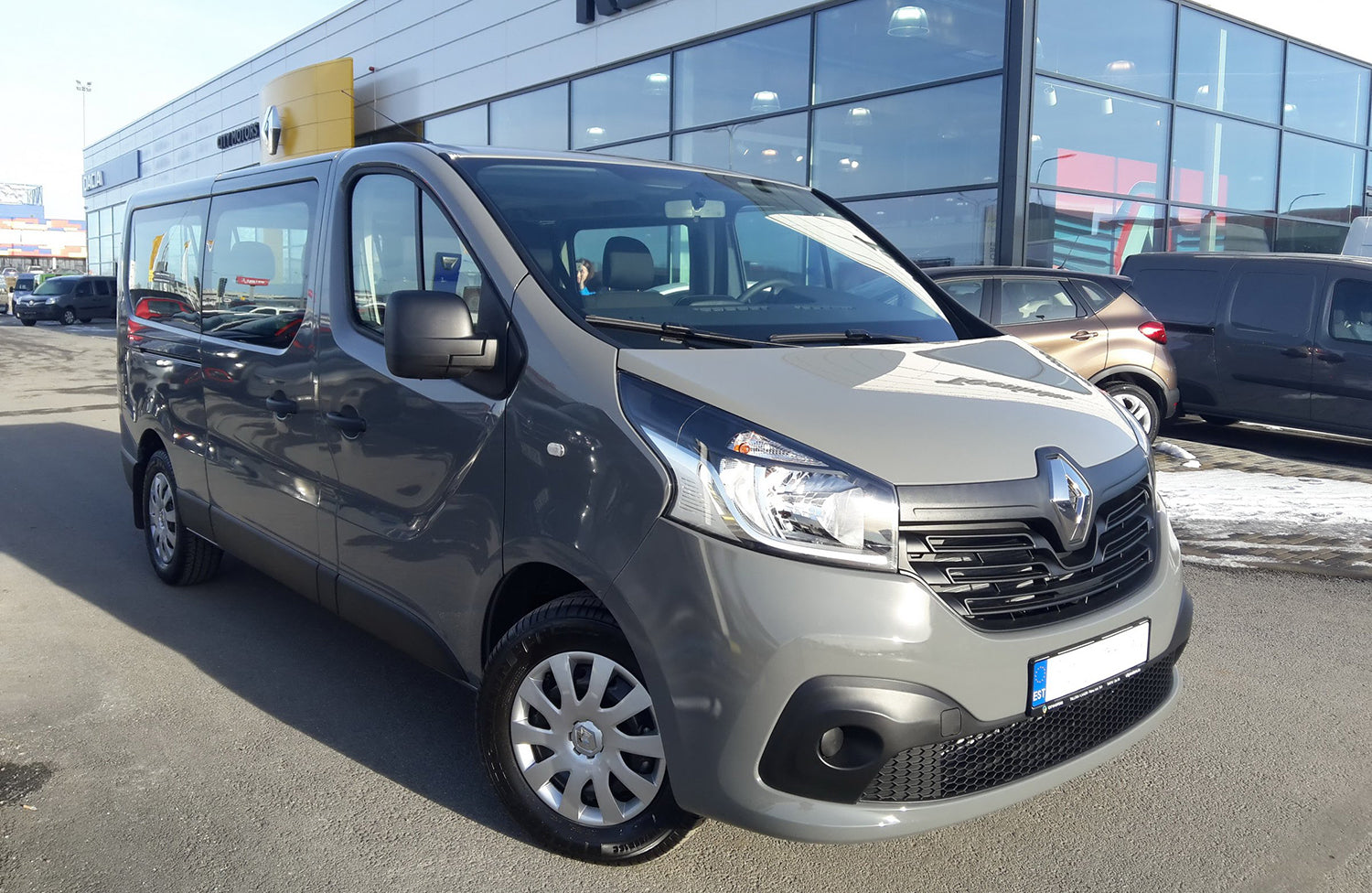 protector de parachoques trasero 118 cm RENAULT TRAFIC negro