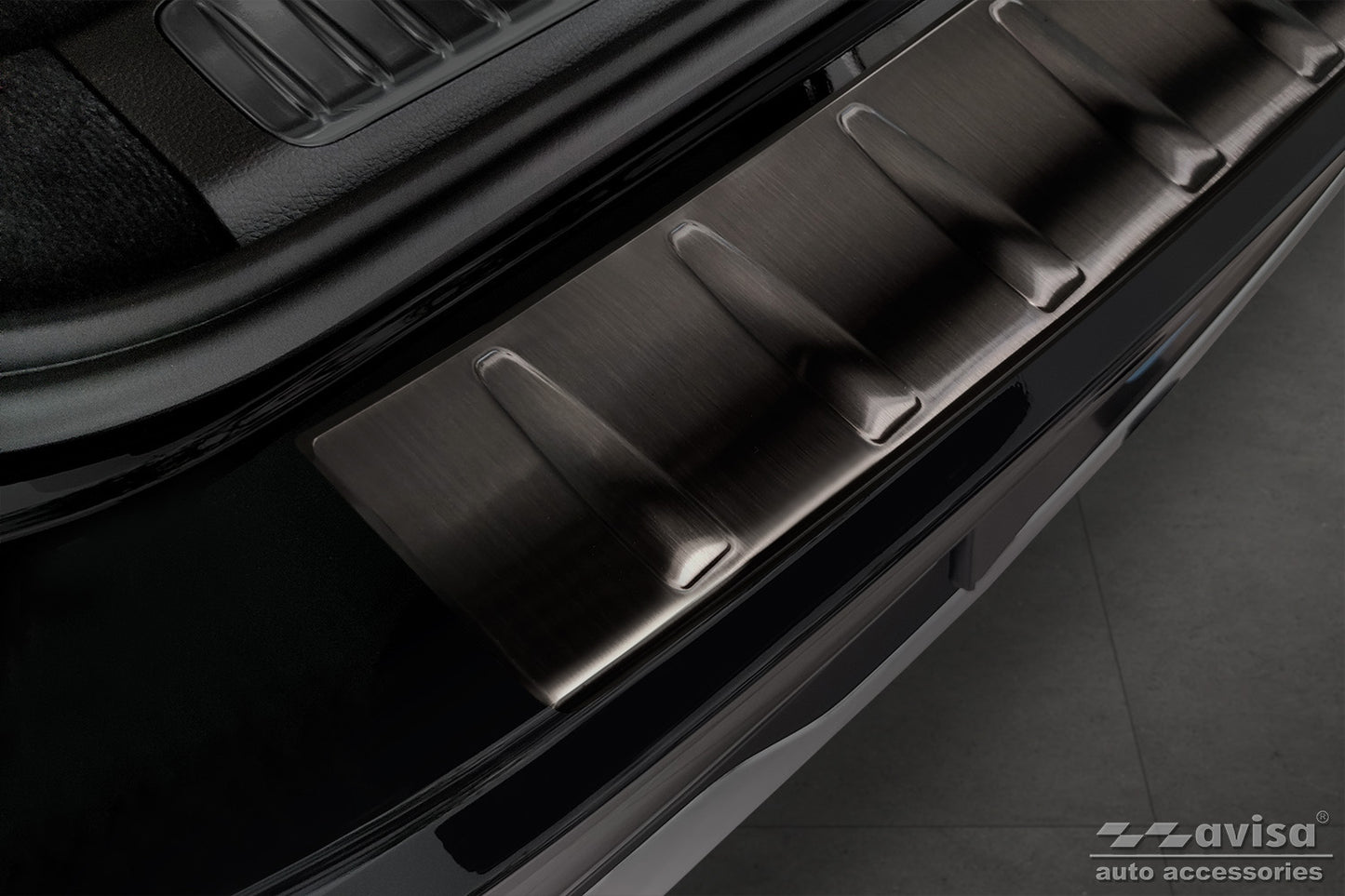 protector de parachoques trasero FORD MUSTANG MACH-E negro