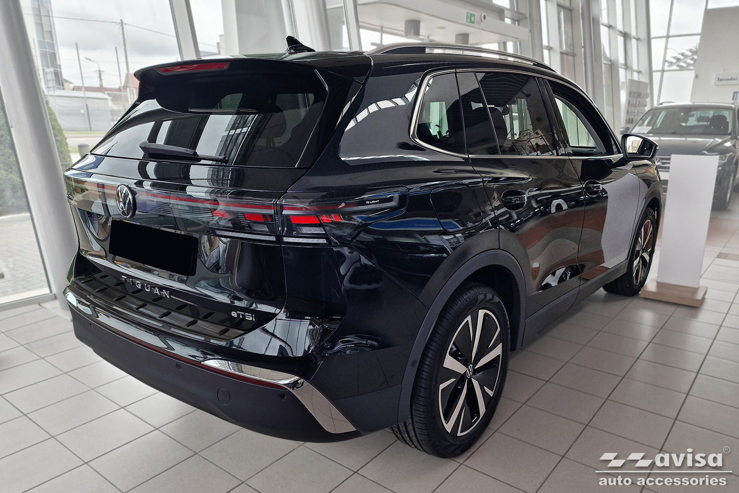 protector de parachoques trasero VW TIGUAN negro 2024+