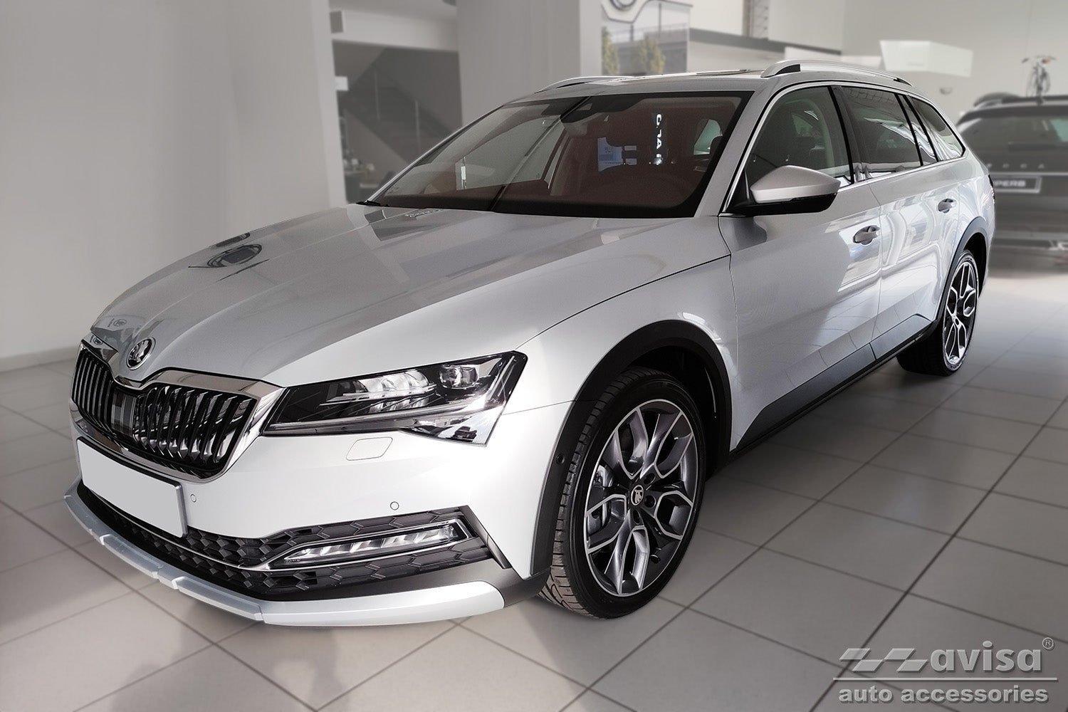 protector de parachoques trasero SKODA SUPERB combi 2015-2019+