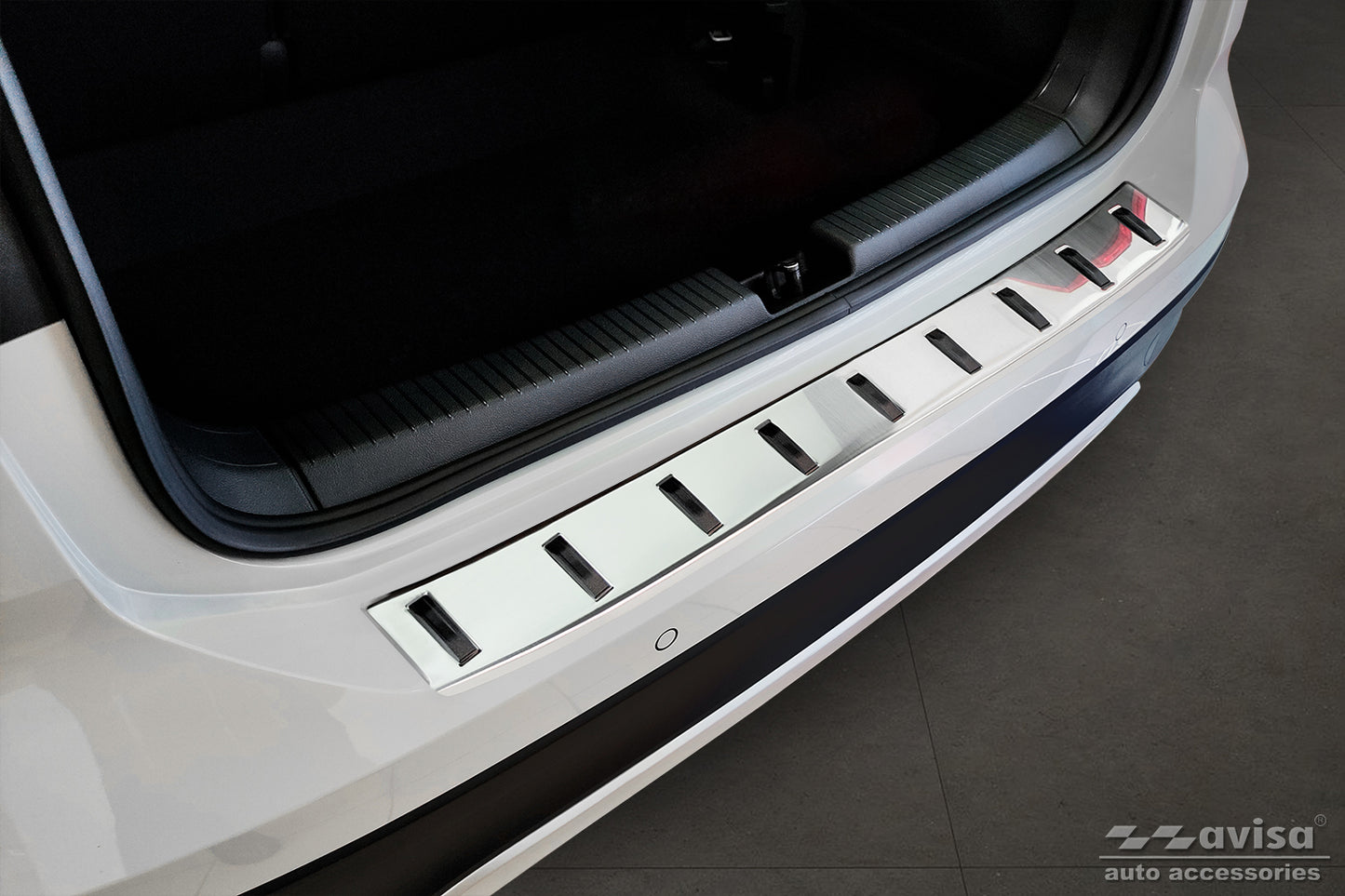 protector de parachoques trasero VW T-Cross plata