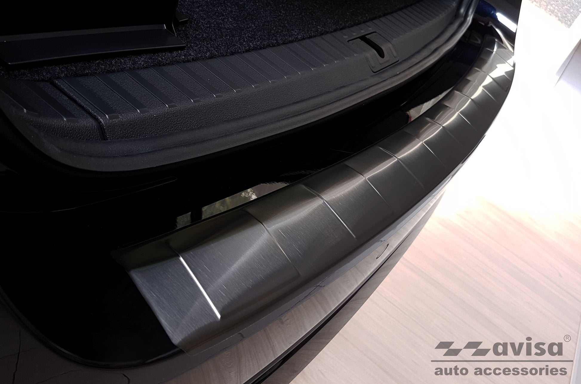 protector de parachoques trasero SKODA OCTAVIA combi negro 2020+