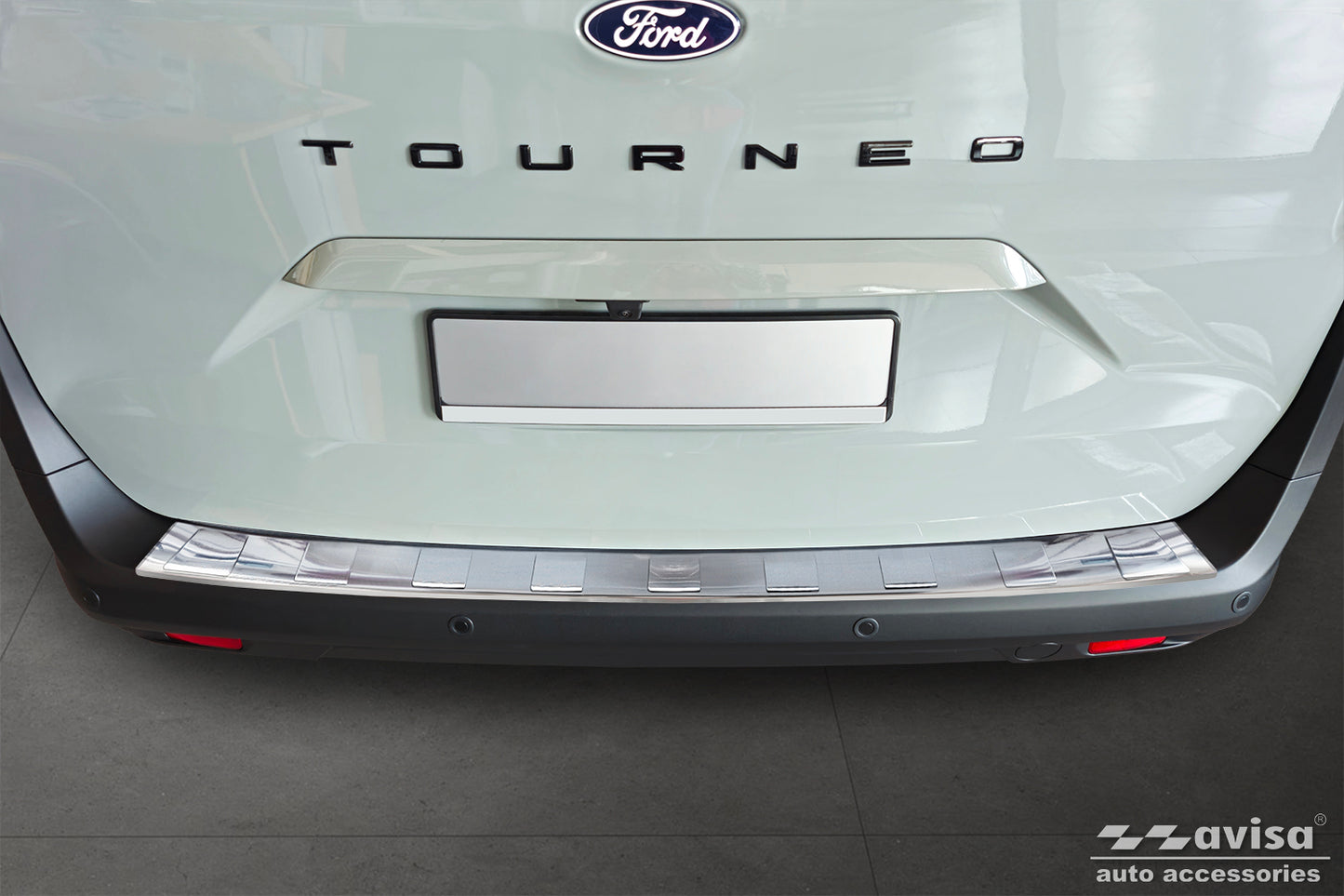 protector de parachoques trasero FORD TRANSIT COURER plata satinado