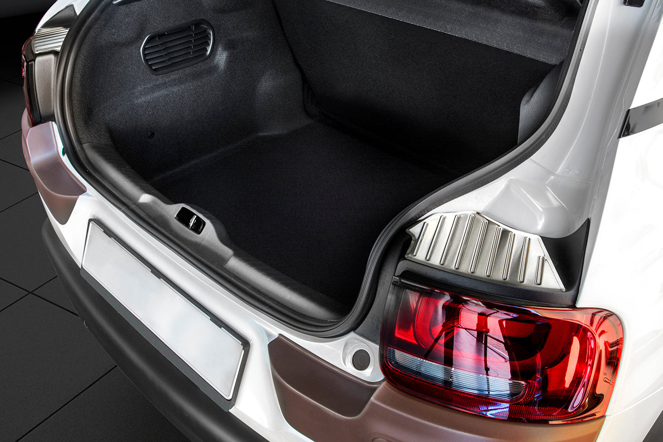 Protector de parachoques trasero CITROEN C4 CACTUS crossover plata satinado