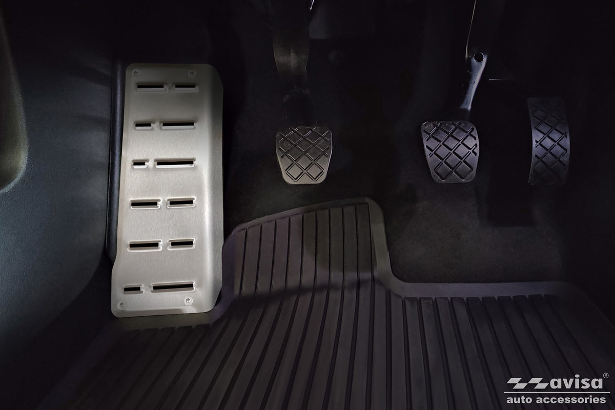 reposa piés SKODA OCTAVIA liftback/combi plata satinado