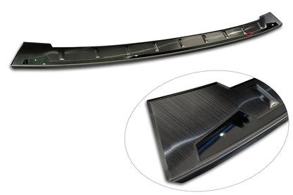 protector de parachoques trasero AUDI Q6 e-tron negro / negro espejo