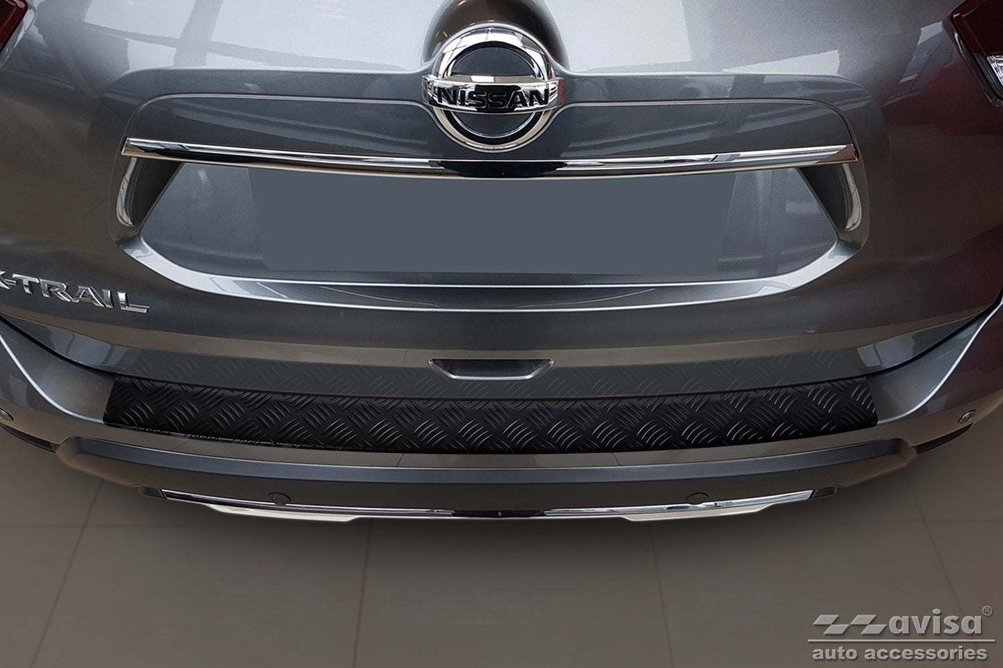 protector de parachoques trasero NISSAN X-TRAIL (T32) negro 2017-21