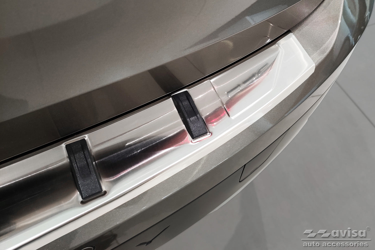 protector de parachoques trasero VOLVO V90 Cross Country plata