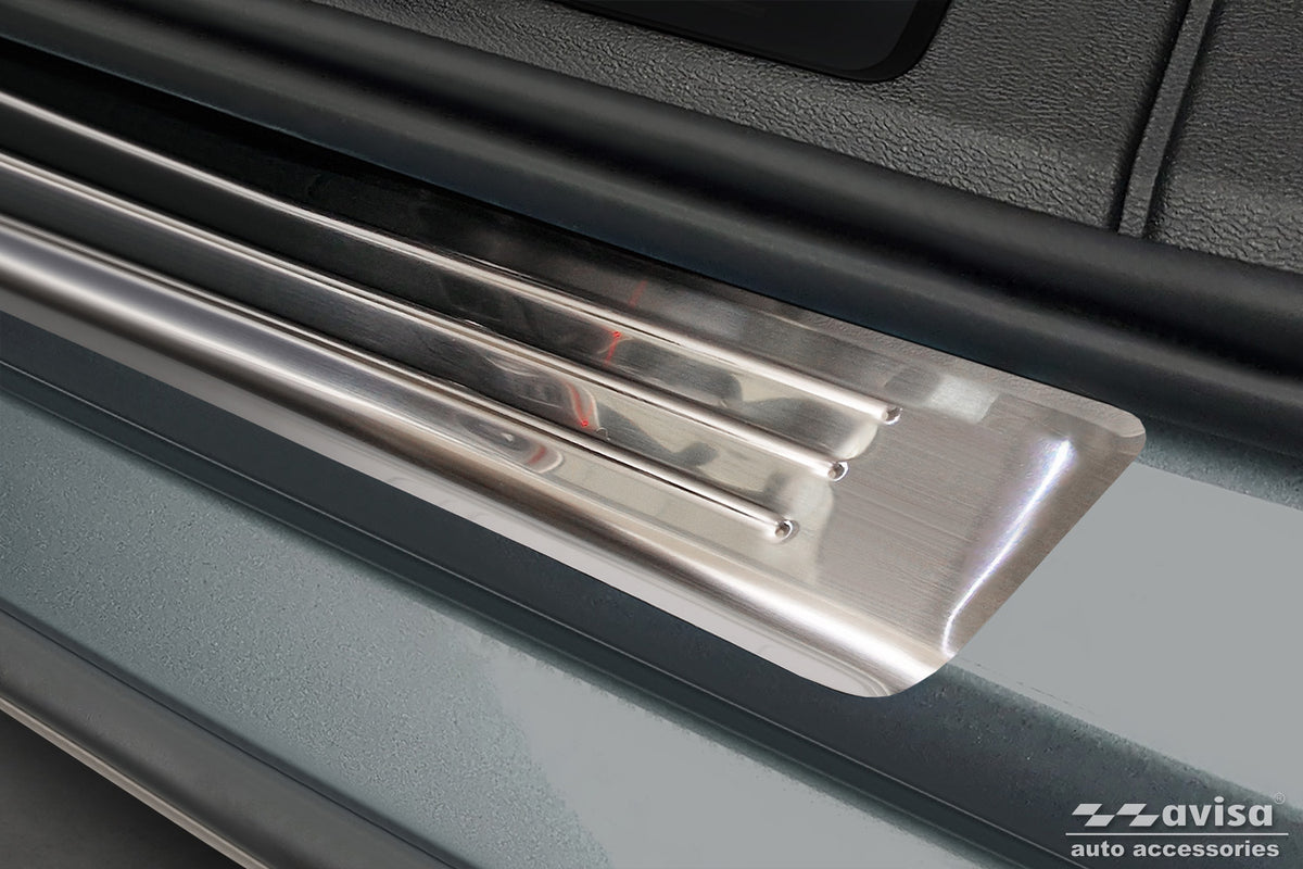 Protector umbral de puertas en relieve VOLVO V60 combi plata satinado