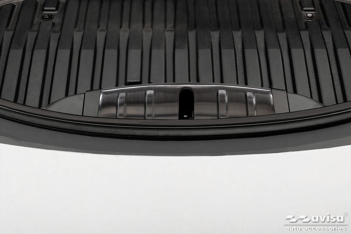 placa protectora del delanteroTESLA MODEL 3 negro