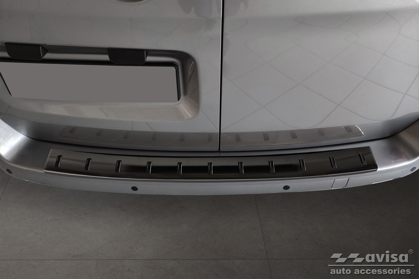 protector de parachoques trasero NEW OPEL VIVARO negro