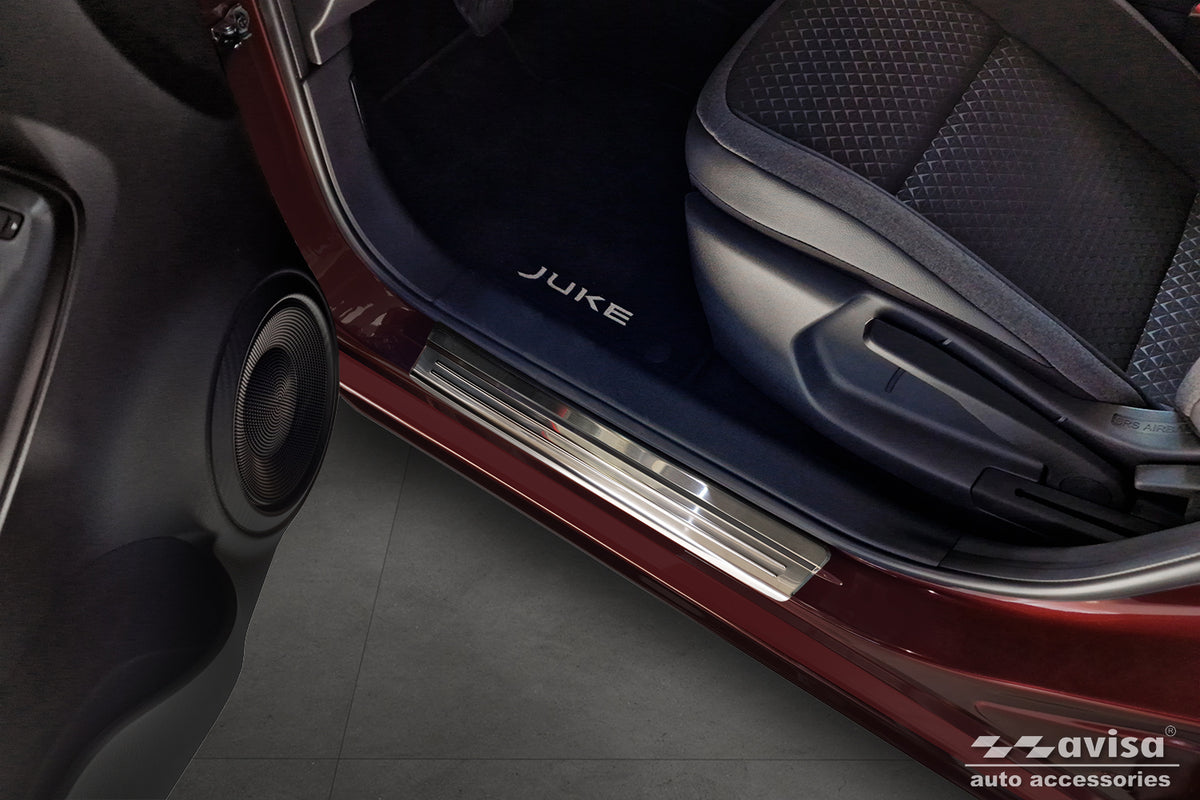 Protector umbral de puertas en relieve NISSAN JUKE plata satinado
