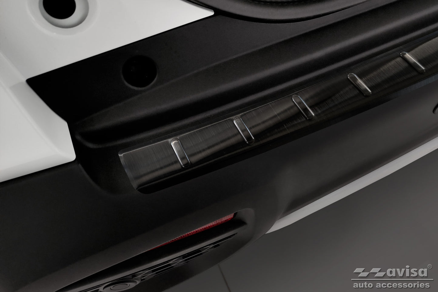 protector de parachoques trasero SUZUKI S-CROSS negro