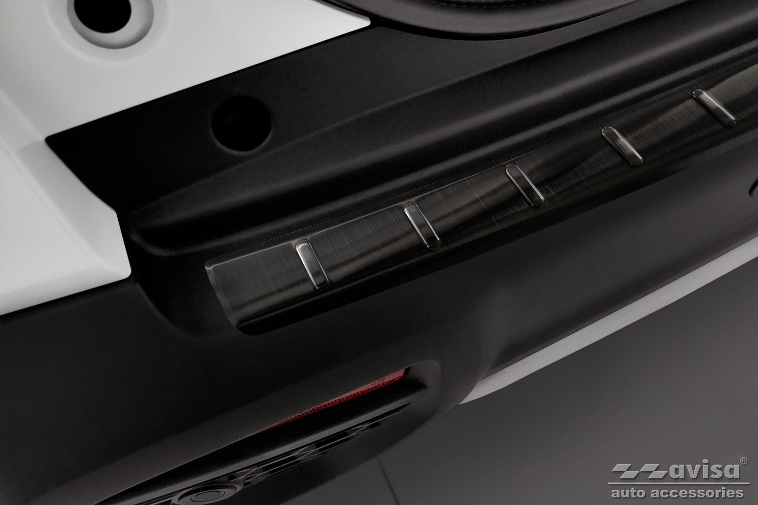 protector de parachoques trasero SUZUKI S-CROSS negro