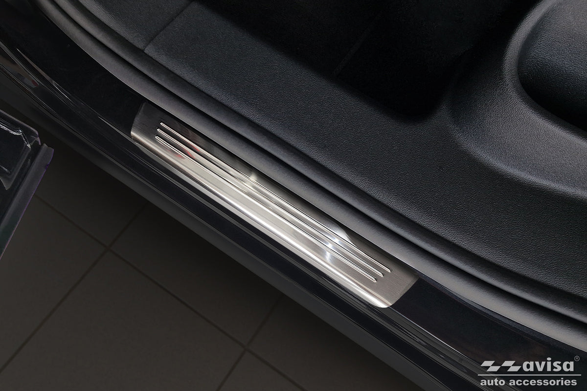 Protector umbral de puertas en relieve VW TIGUAN plata satinado 2024+