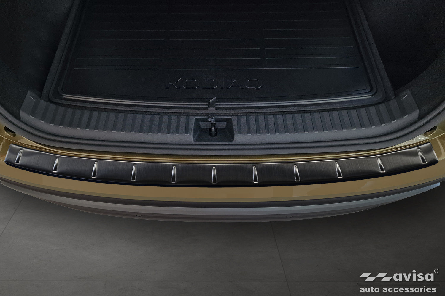protector de parachoques trasero SKODA KODIAQ negro