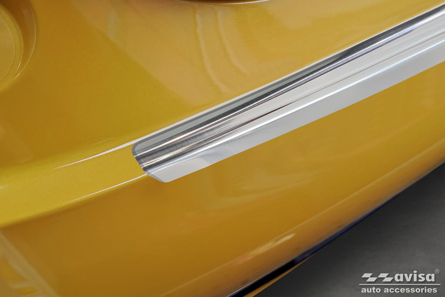 protector de parachoques trasero TOYOTA PRIUS (XW60) plata