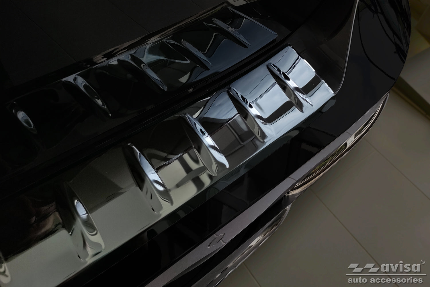 protector de parachoques trasero BMW 7 negro espejo