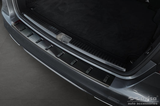 protector de parachoques trasero MERCEDES CLASE C negro 2014-18+