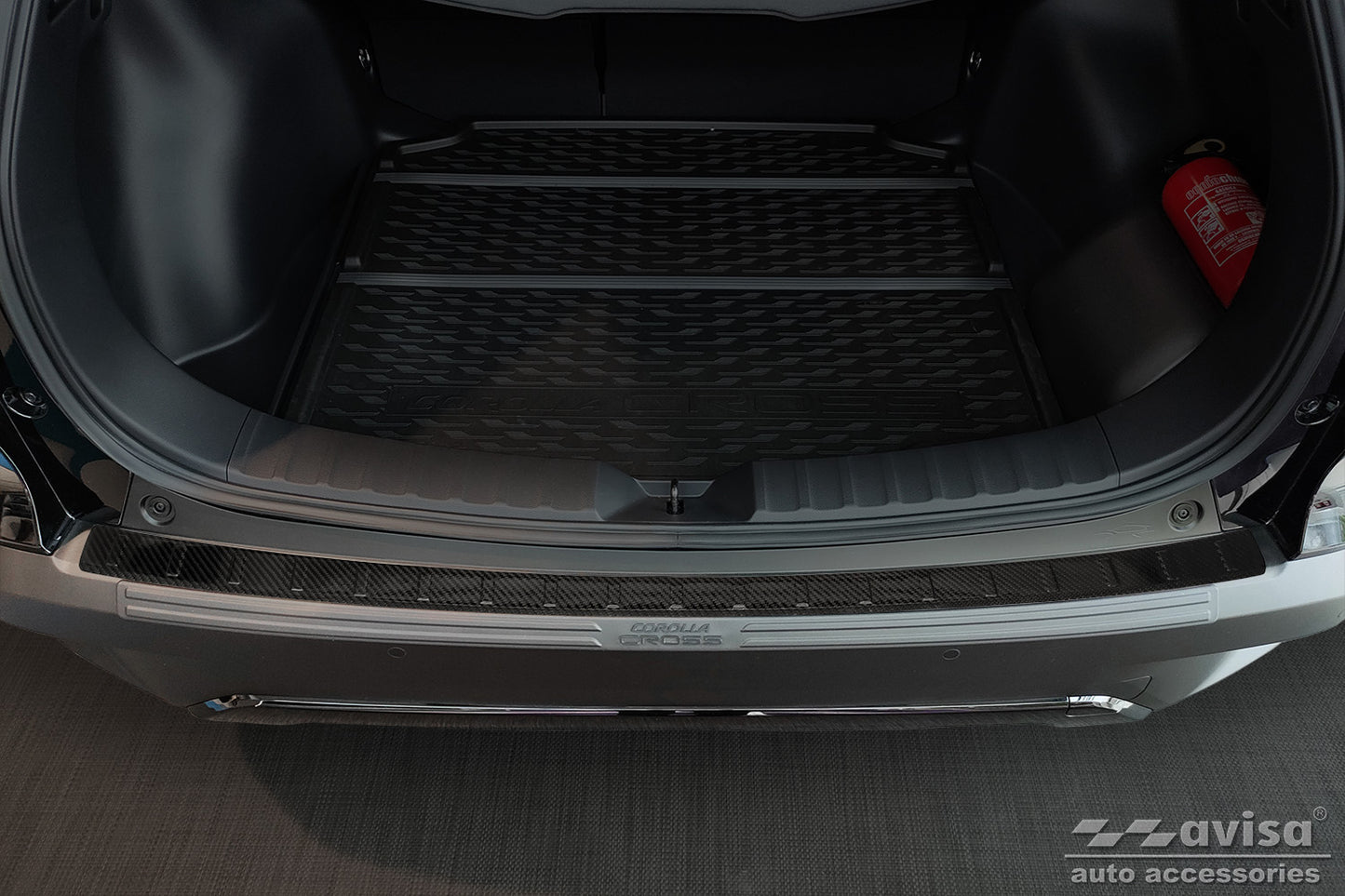 protector de parachoques trasero TOYOTA COROLLA CROSS (XG1TJ) negro 2022-25+