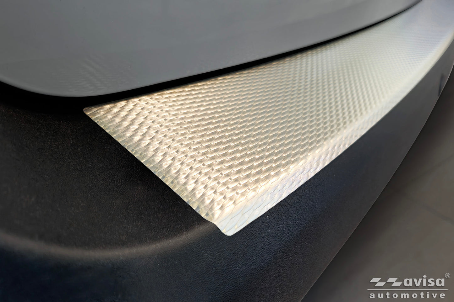 protector de parachoques trasero FORD TOURNEO COURER plata satinado 2023+