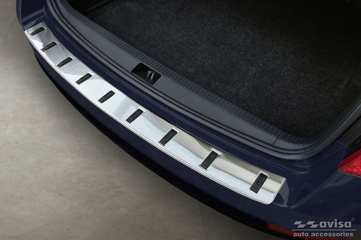protector de parachoques trasero SKODA OCTAVIA combi plata 2016-19