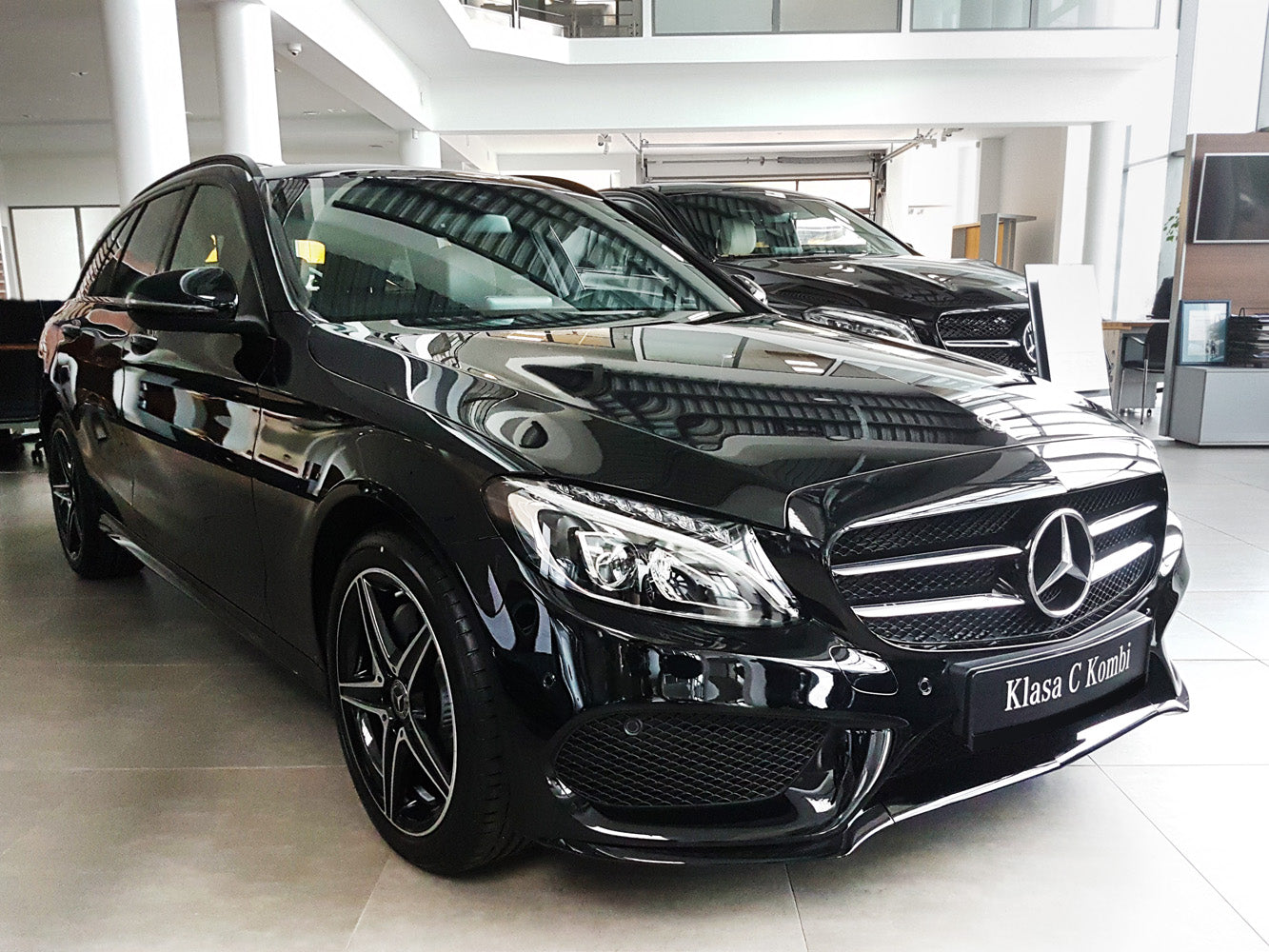 protector de parachoques trasero MERCEDES CLASE C W205 negro