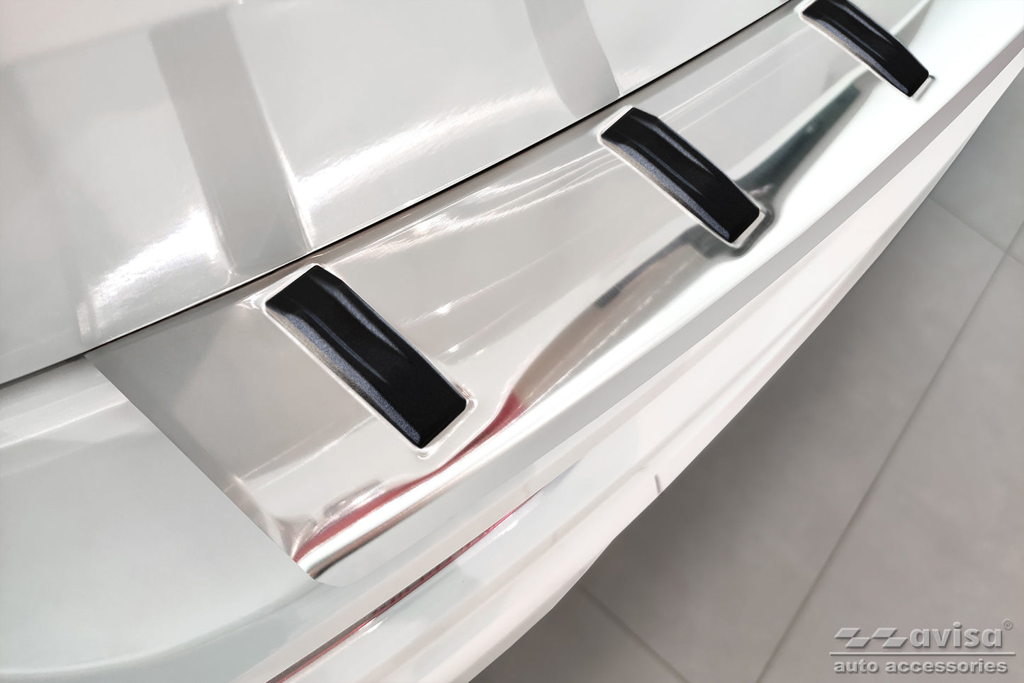 protector de parachoques trasero VOLVO XC60 R-Desgn plata