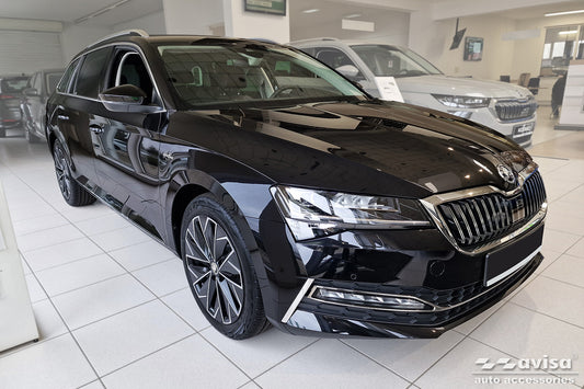protector de parachoques trasero SKODA SUPERB combi plata espejo 2019-24