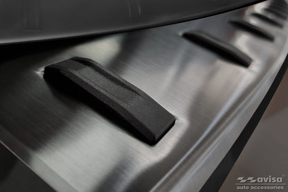 protector de parachoques trasero MERCEDES CLASE C negro 2014-18+