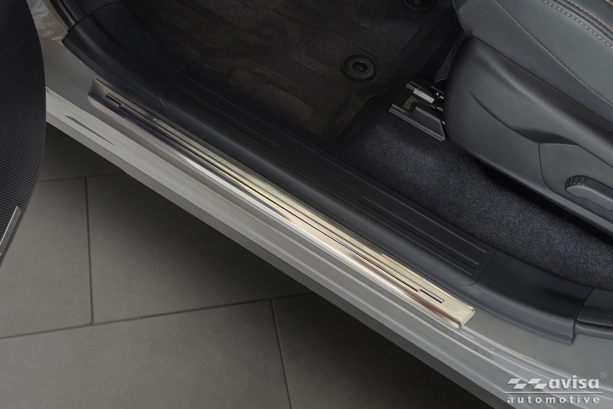 Protector umbral de puertas en relieve SUBARU FORESTER plata satinado