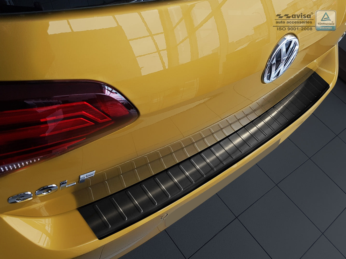 protector de parachoques trasero VW GOLF negro