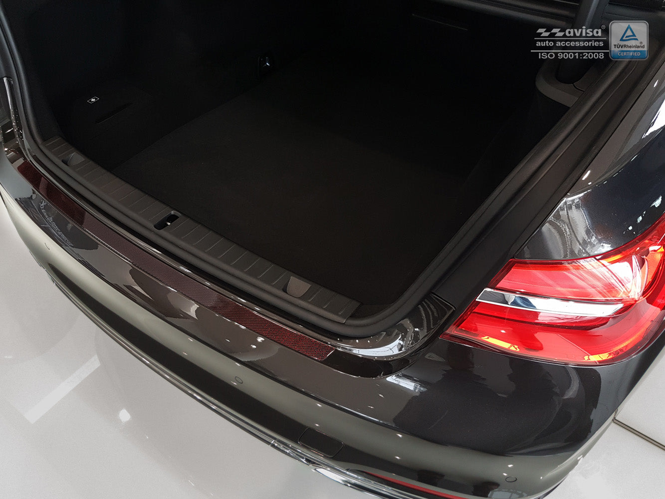 protector de parachoques trasero BMW 7 lmousne G11, rojo / negro