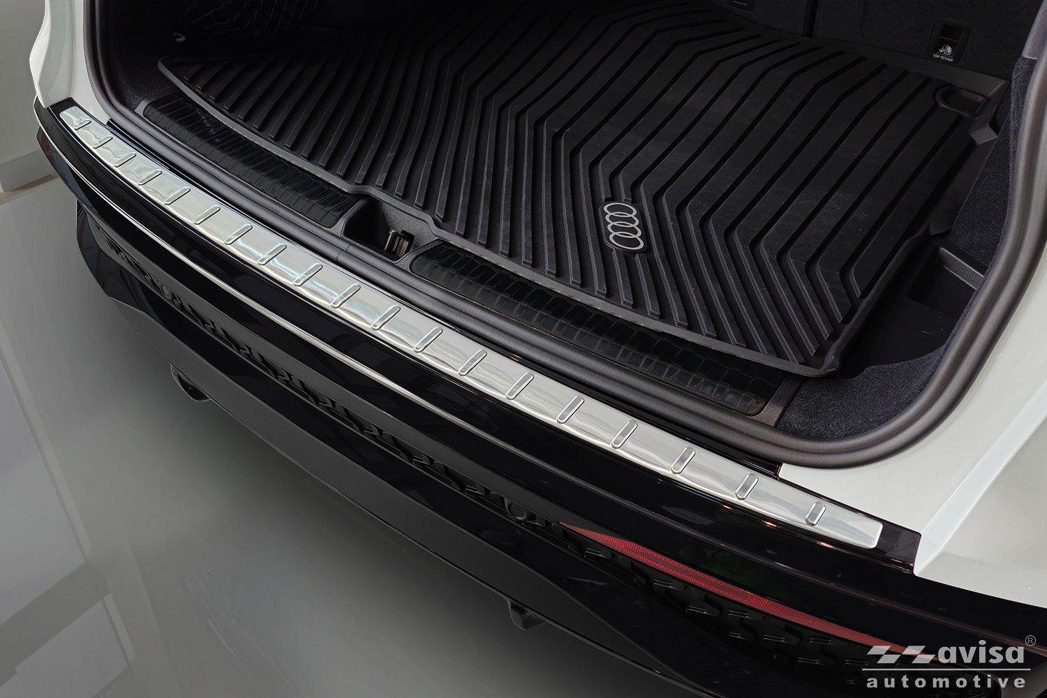 protector de parachoques trasero AUDI Q5 plata satinado