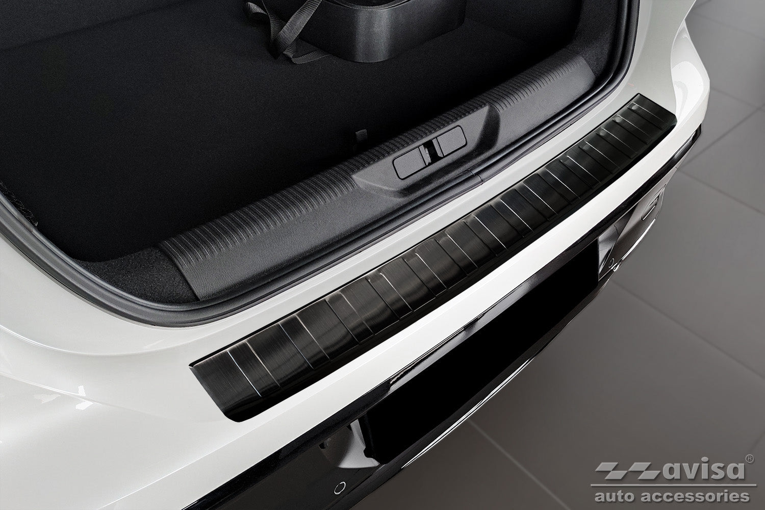 protector de parachoques trasero PEUGEOT 308 negro