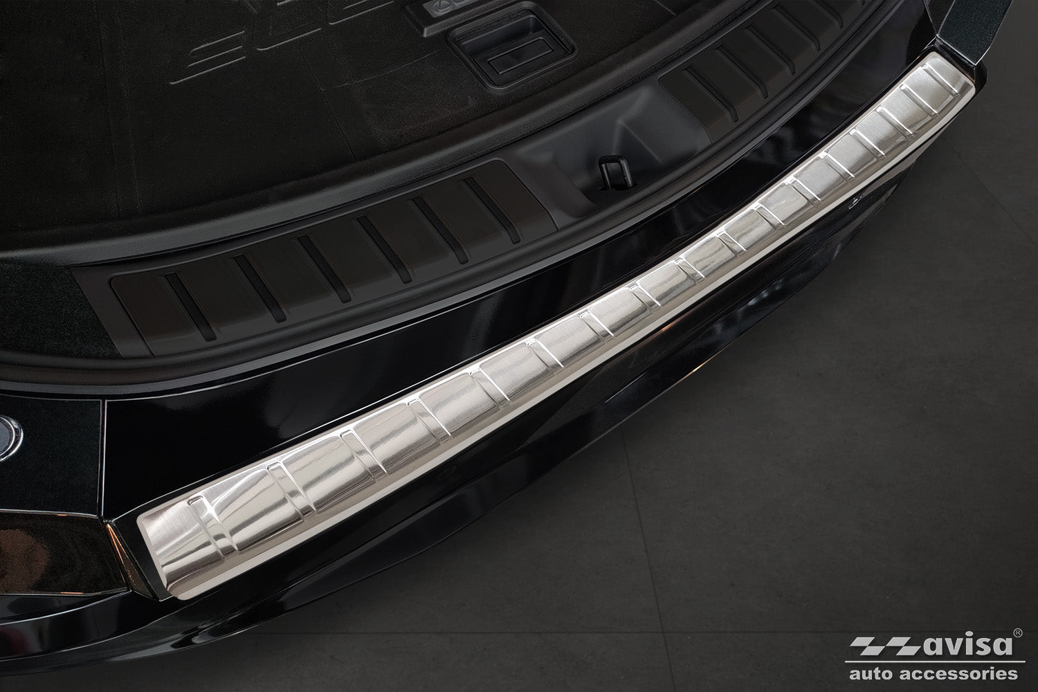 protector de parachoques trasero LEXUS RZ plata