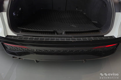 protector de parachoques trasero AUDI Q5 negro 2024+