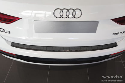 protector de parachoques trasero Audi Q3 crossover negro