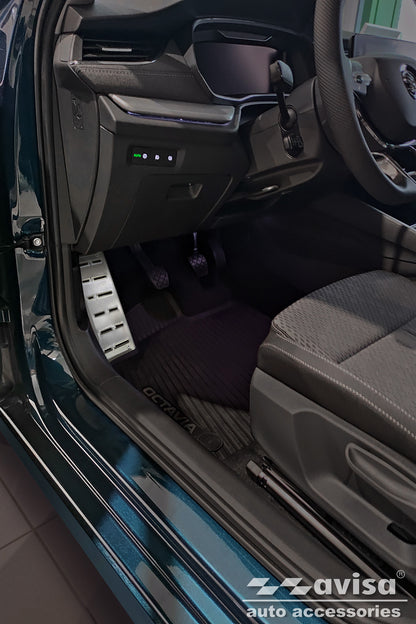 reposa piés SKODA OCTAVIA liftback/combi plata satinado