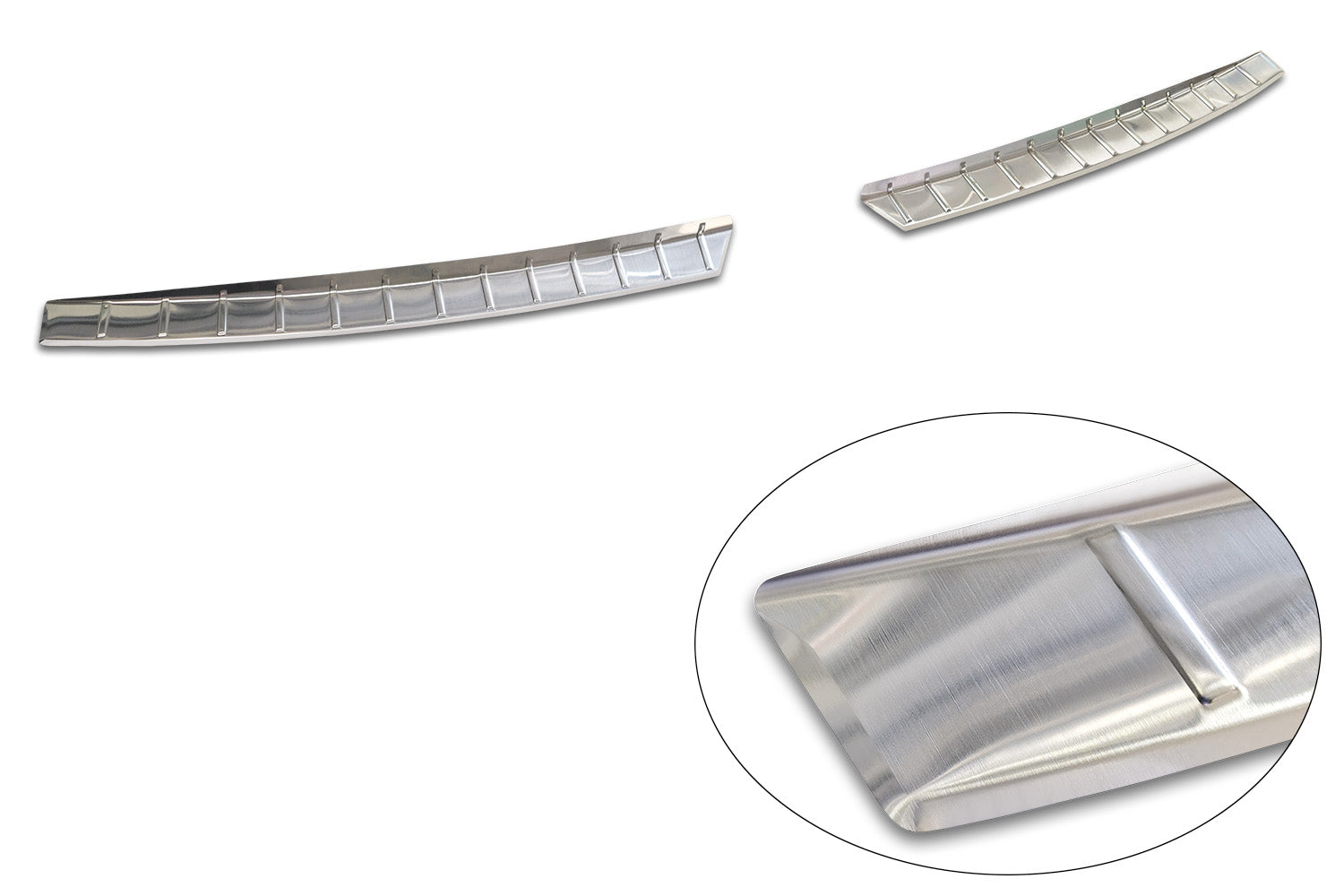 protector de parachoques trasero KIA EV3 GT plata satinado