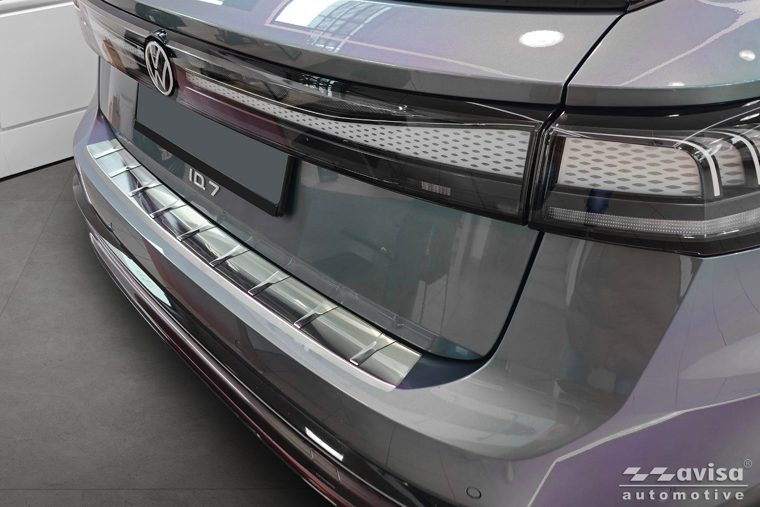 protector de parachoques trasero VW ID 7 TOURER plata