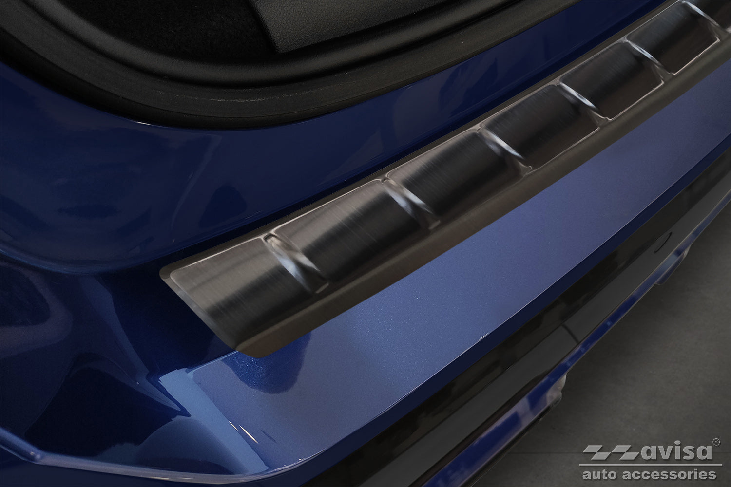 protector de parachoques trasero BMW X1 U11 negro