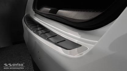 protector de parachoques trasero MERCEDES CLA negro 2019+