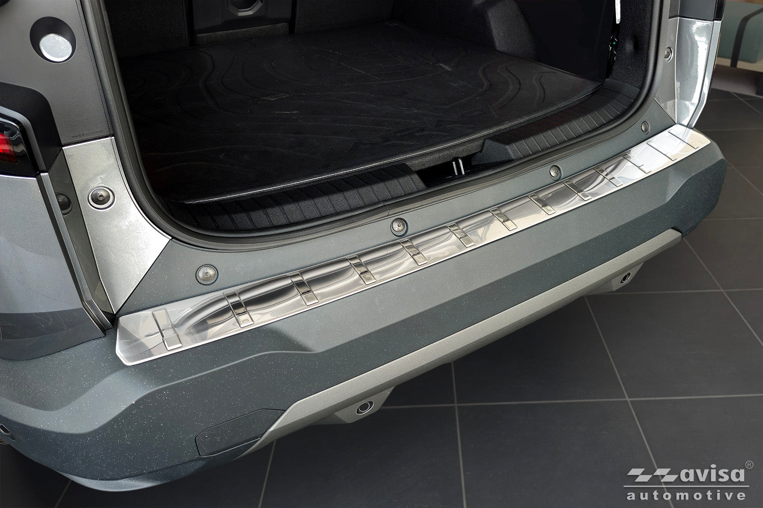 protector de parachoques trasero DACIA BIGSTER plata satinado