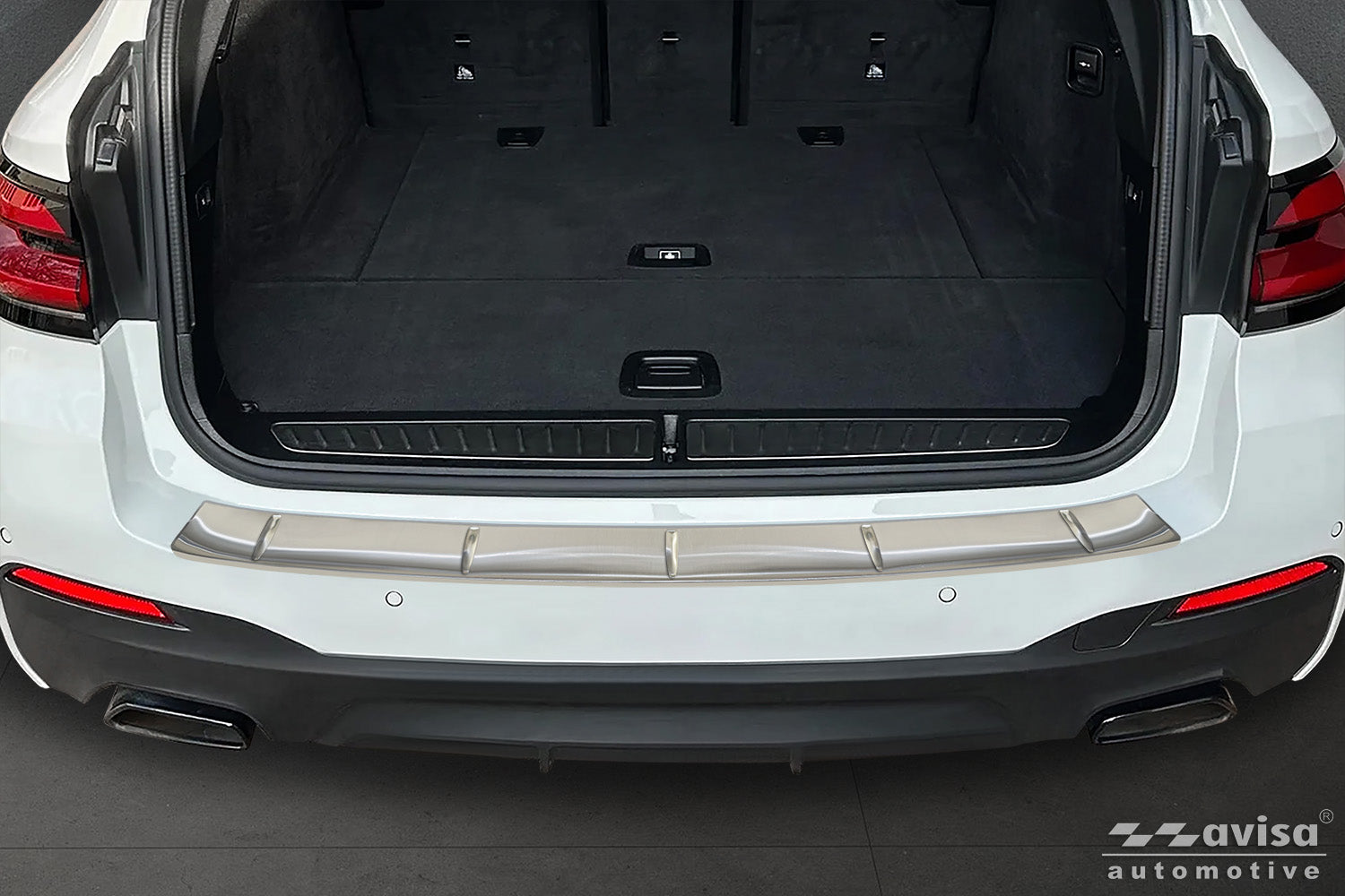 protector de parachoques trasero BMW 5 Touring plata