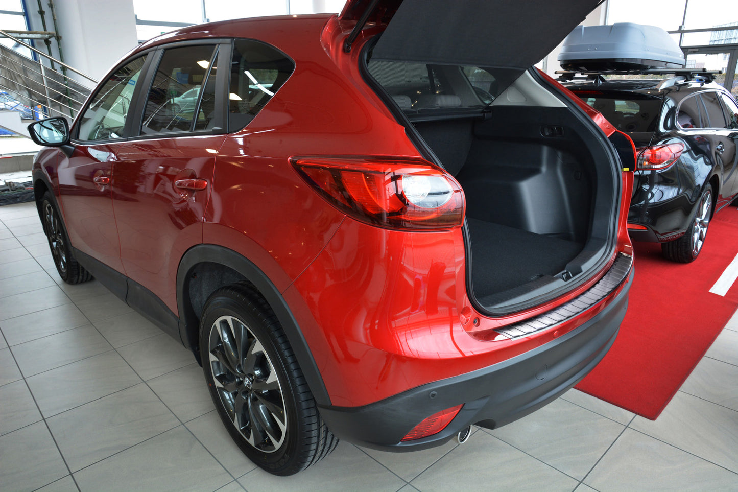 protector de parachoques trasero MAZDA CX-5 negro