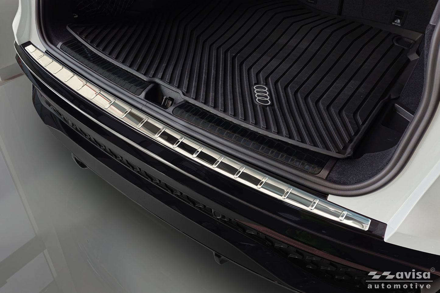 protector de parachoques trasero AUDI Q5 plata espejo