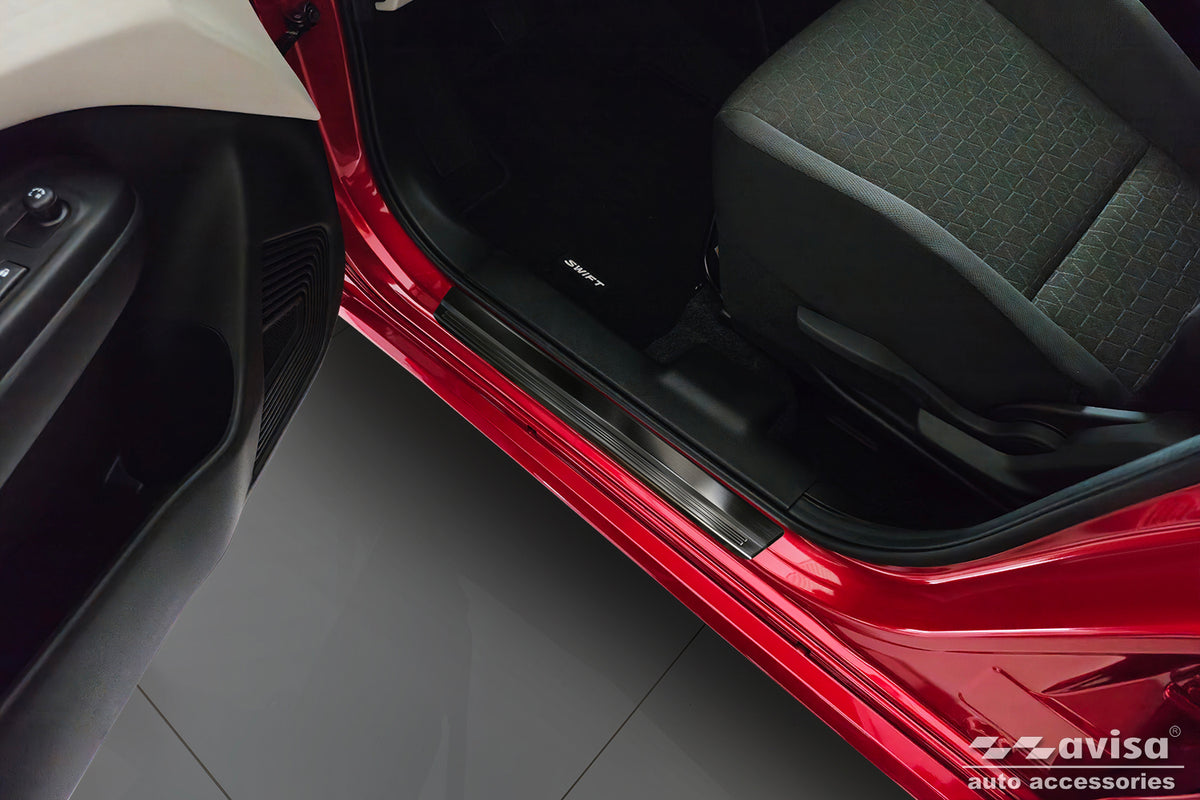 Protector umbral de puertas en relieve SUZUKI SWIFT hatchback negro