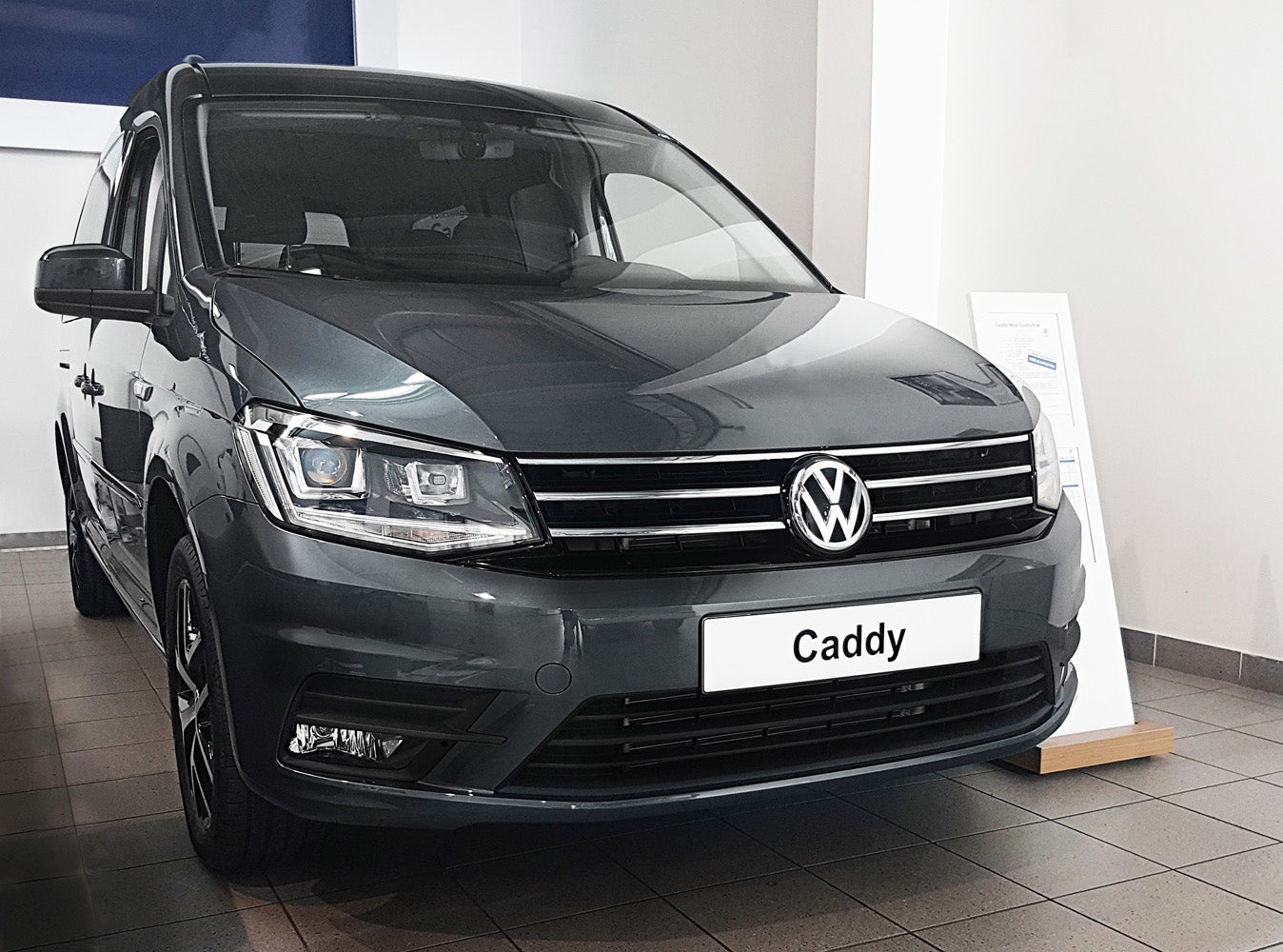 protector de parachoques trasero VW CADDY MA negro